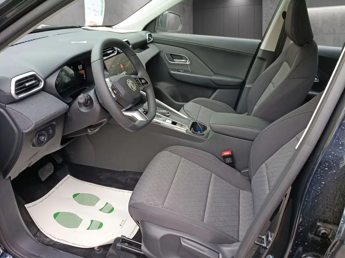 Mg ZS nuova a Torino (9)