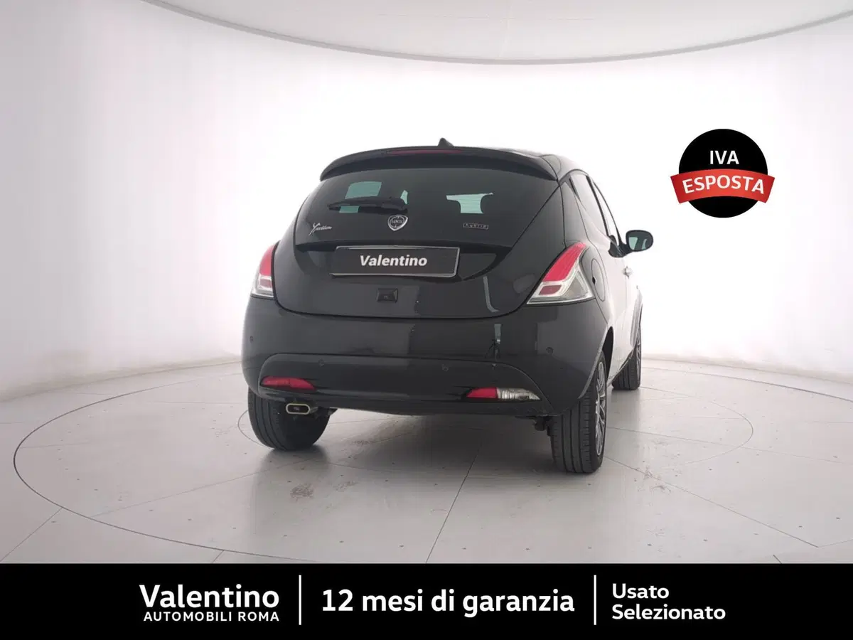 Lancia Ypsilon usata a Roma (3)