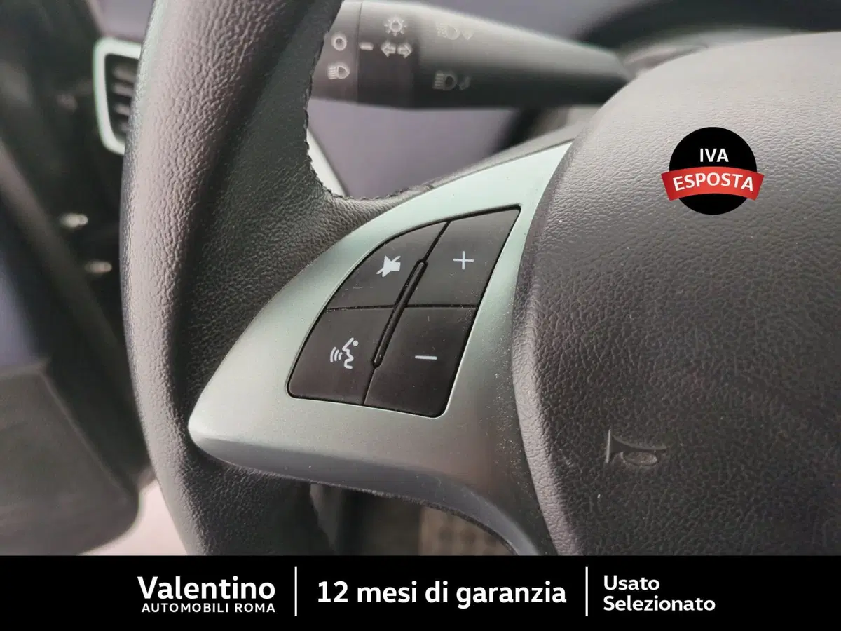Lancia Ypsilon usata a Roma (14)