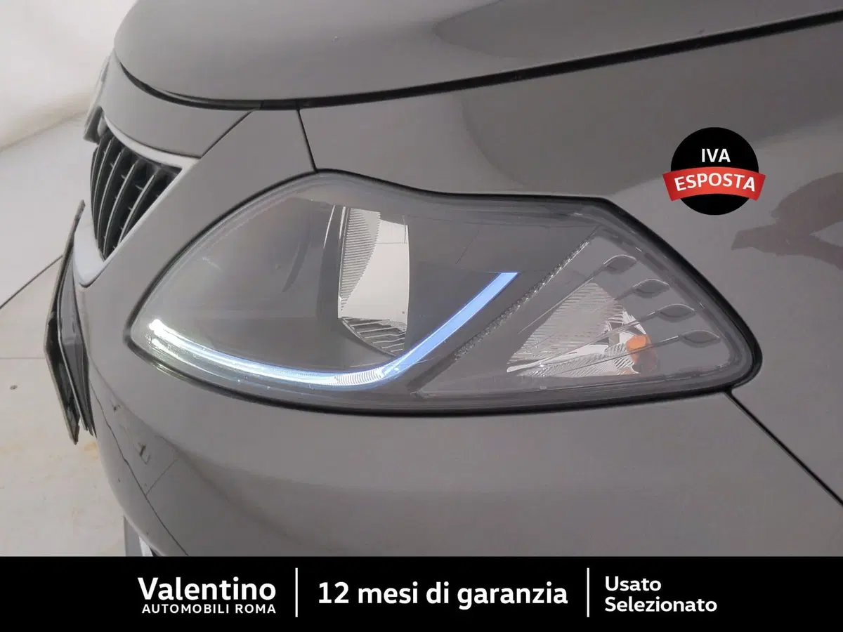 Lancia Ypsilon usata a Roma (7)