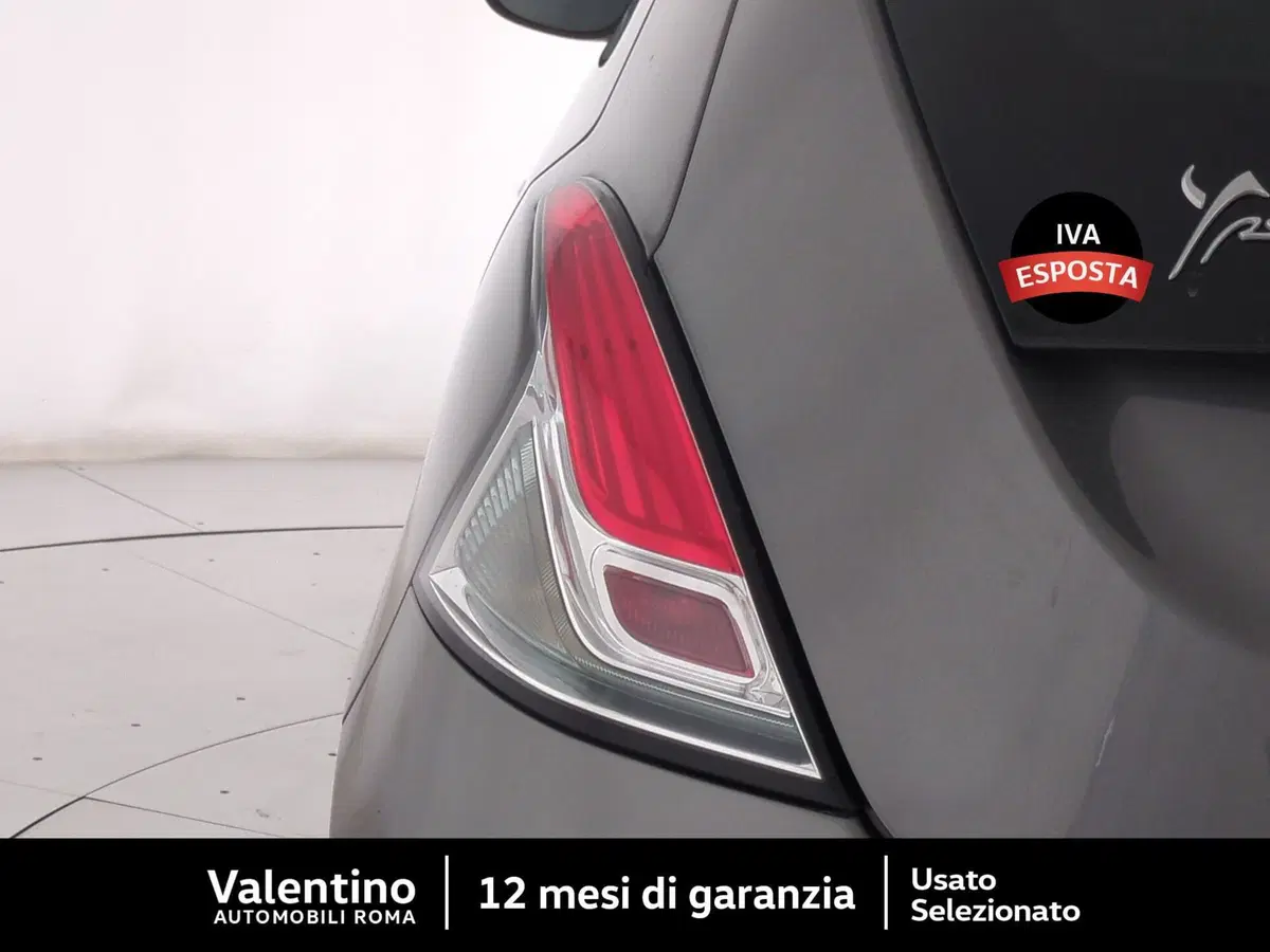 Lancia Ypsilon usata a Roma (8)