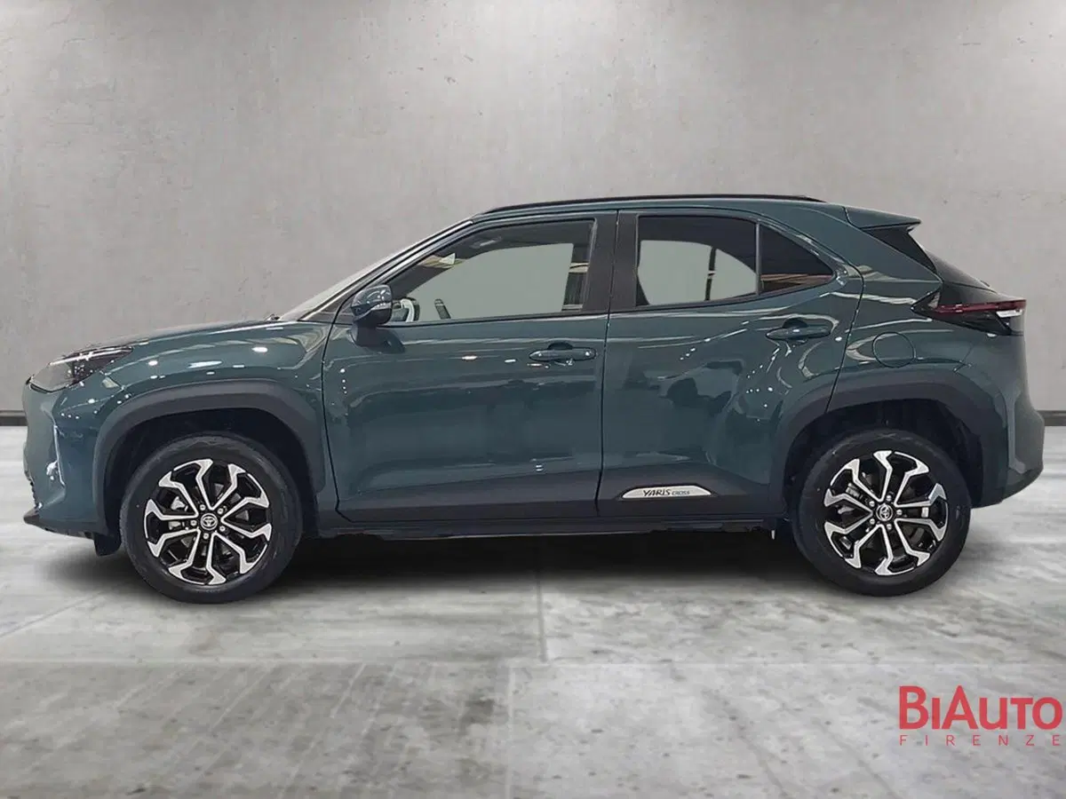 Toyota Yaris Cross nuova a Firenze (2)