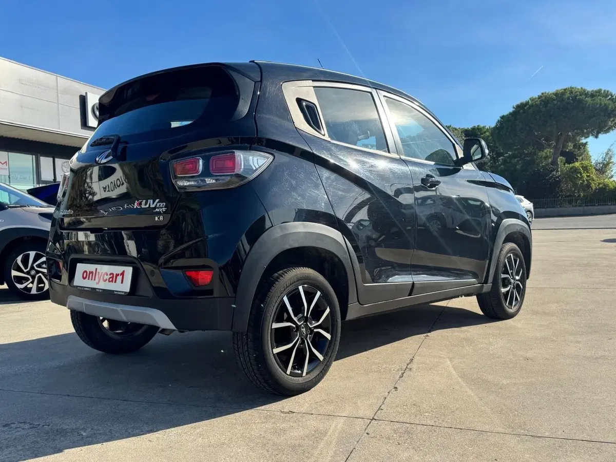 Mahindra KUV100 usata a Ferrara (3)