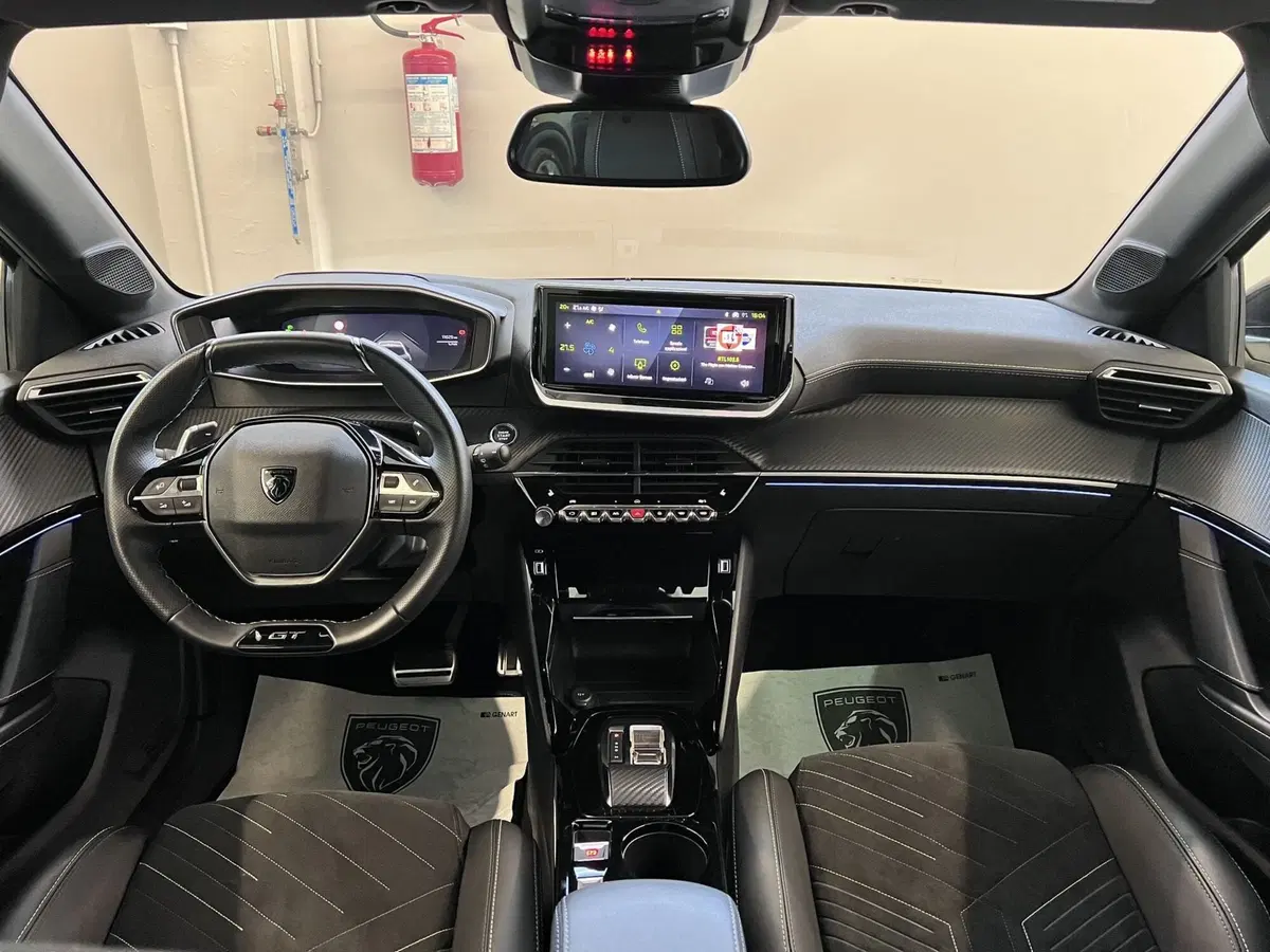 Peugeot 208 usata a Bari (19)