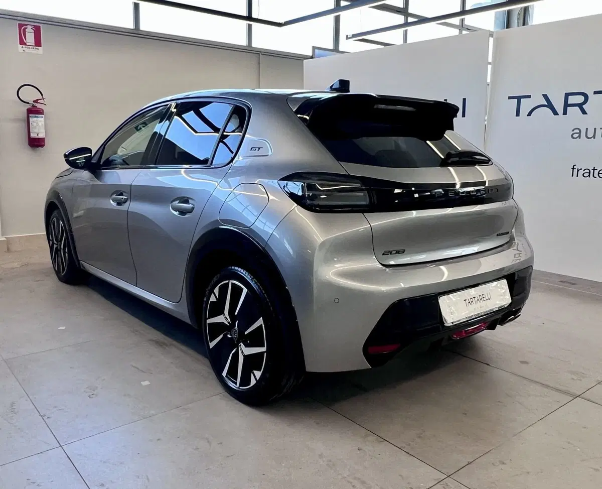 Peugeot 208 usata a Bari (5)