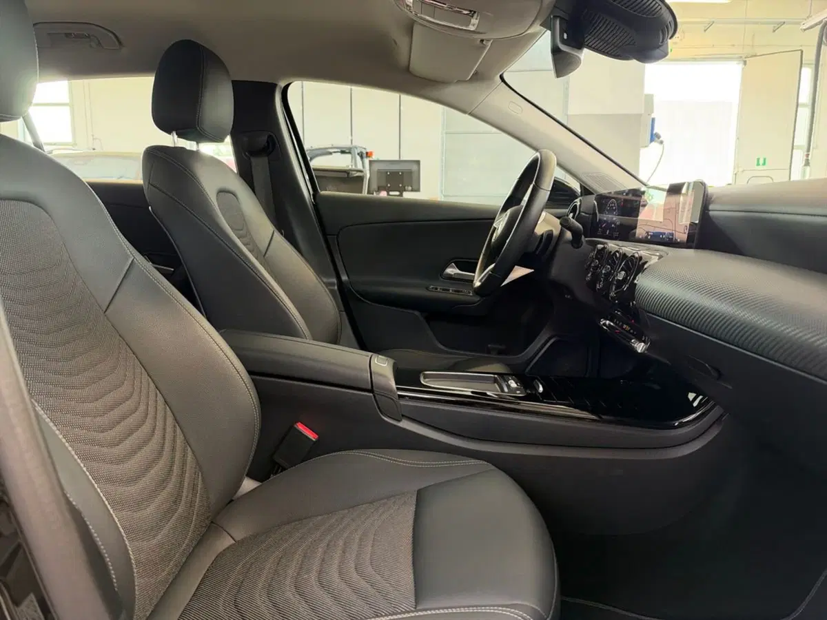 Mercedes-Benz Classe A usata a Rimini (9)