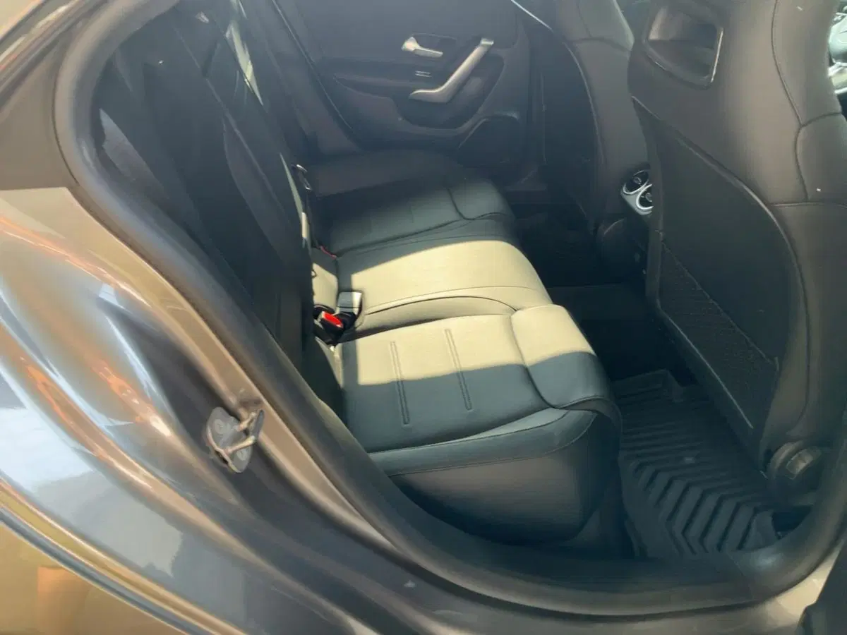 Mercedes-Benz CLA usata a Como (11)