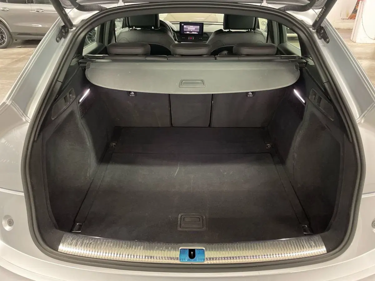 Audi Q5 Sportback usata a Macerata (8)