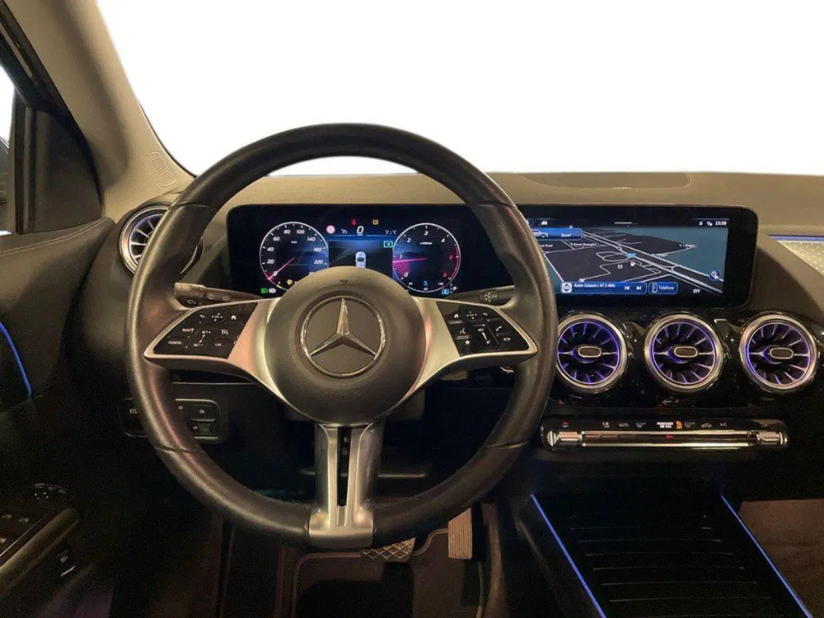Mercedes-Benz GLA SUV usata a Macerata (14)