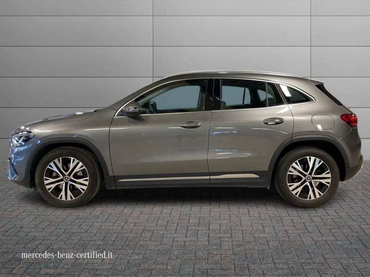 Mercedes-Benz GLA SUV usata a Macerata (2)