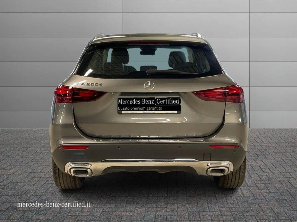 Mercedes-Benz GLA SUV usata a Macerata (4)