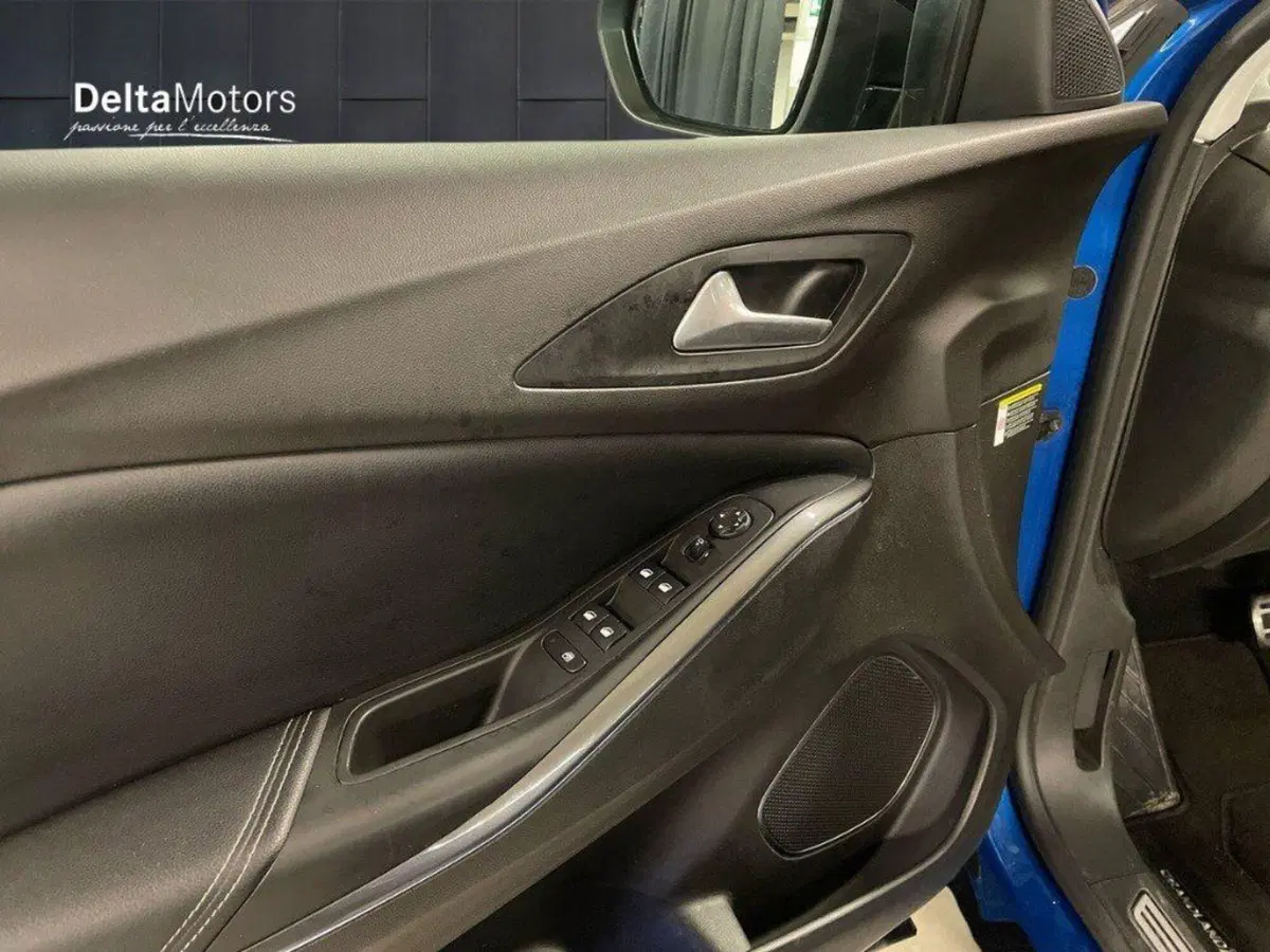 Opel Grandland X usata a Macerata (20)