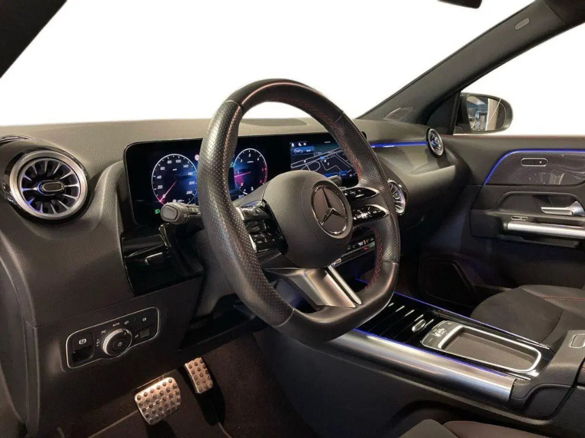 Mercedes-Benz GLA SUV usata a Macerata (13)