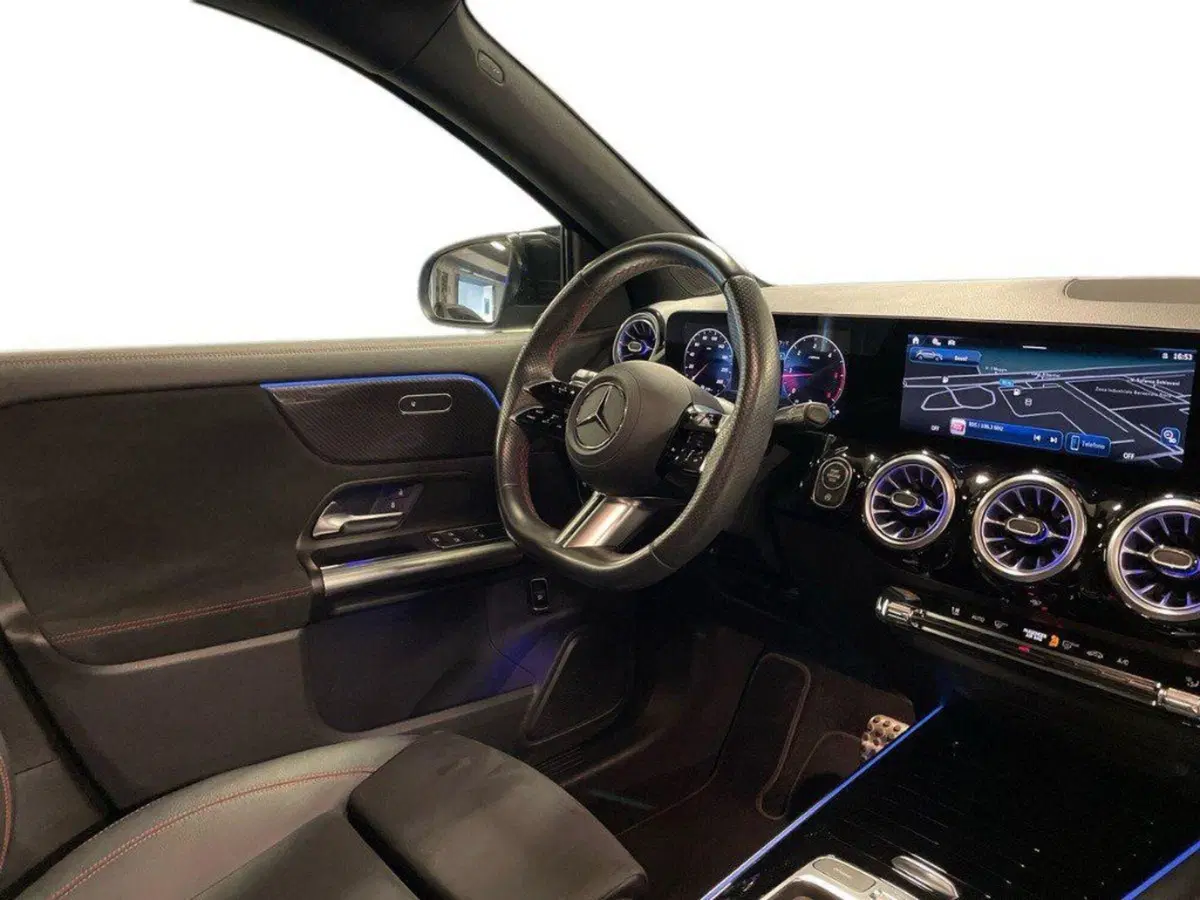Mercedes-Benz GLA SUV usata a Macerata (14)