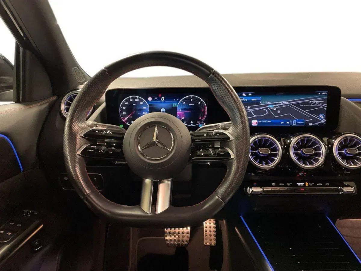 Mercedes-Benz GLA SUV usata a Macerata (15)