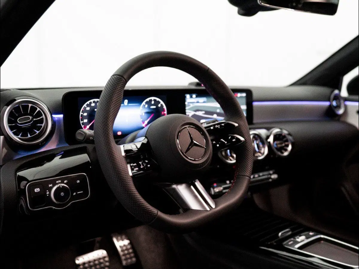 Mercedes-Benz Classe A nuova a Macerata (15)