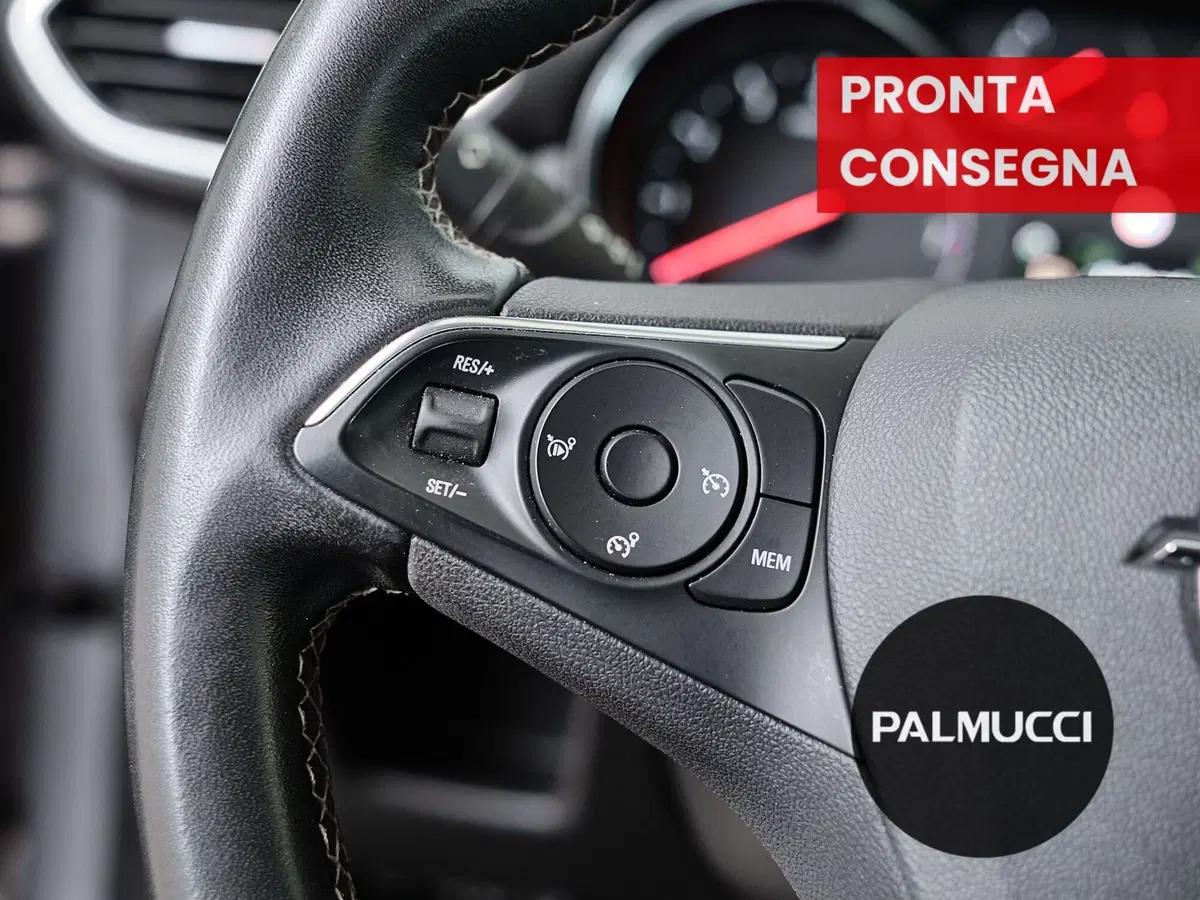 Opel Crossland X usata a Prato (18)