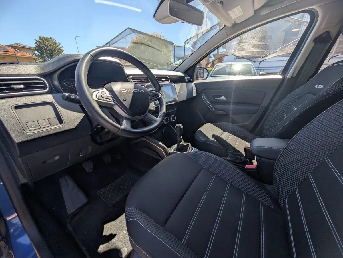 Dacia Duster usata a Pavia (15)
