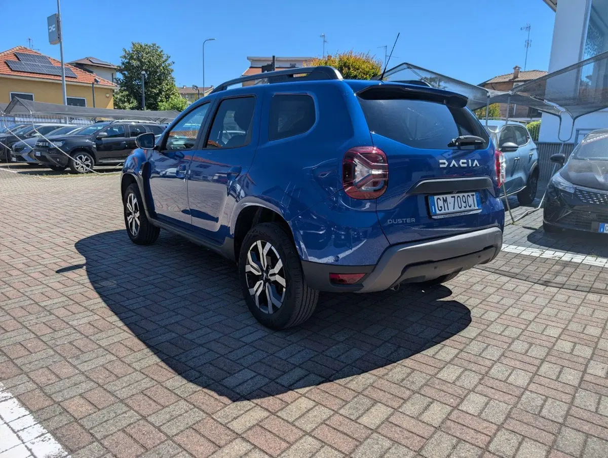 Dacia Duster usata a Pavia (17)