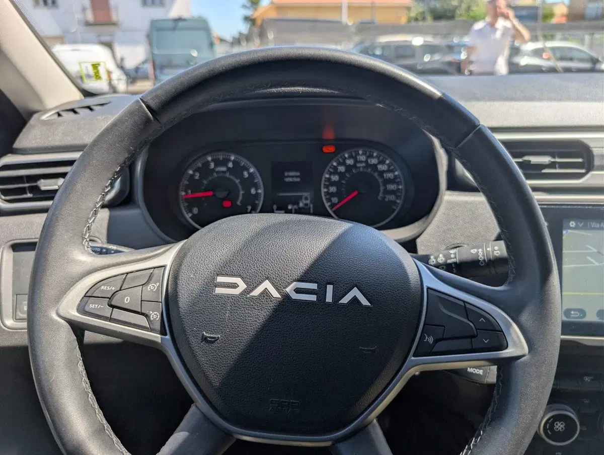 Dacia Duster usata a Pavia (8)