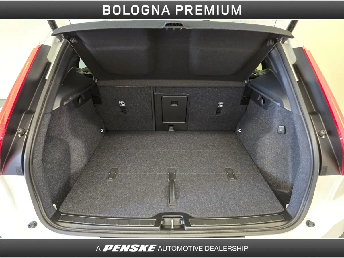 Volvo XC40 usata a Bologna (10)