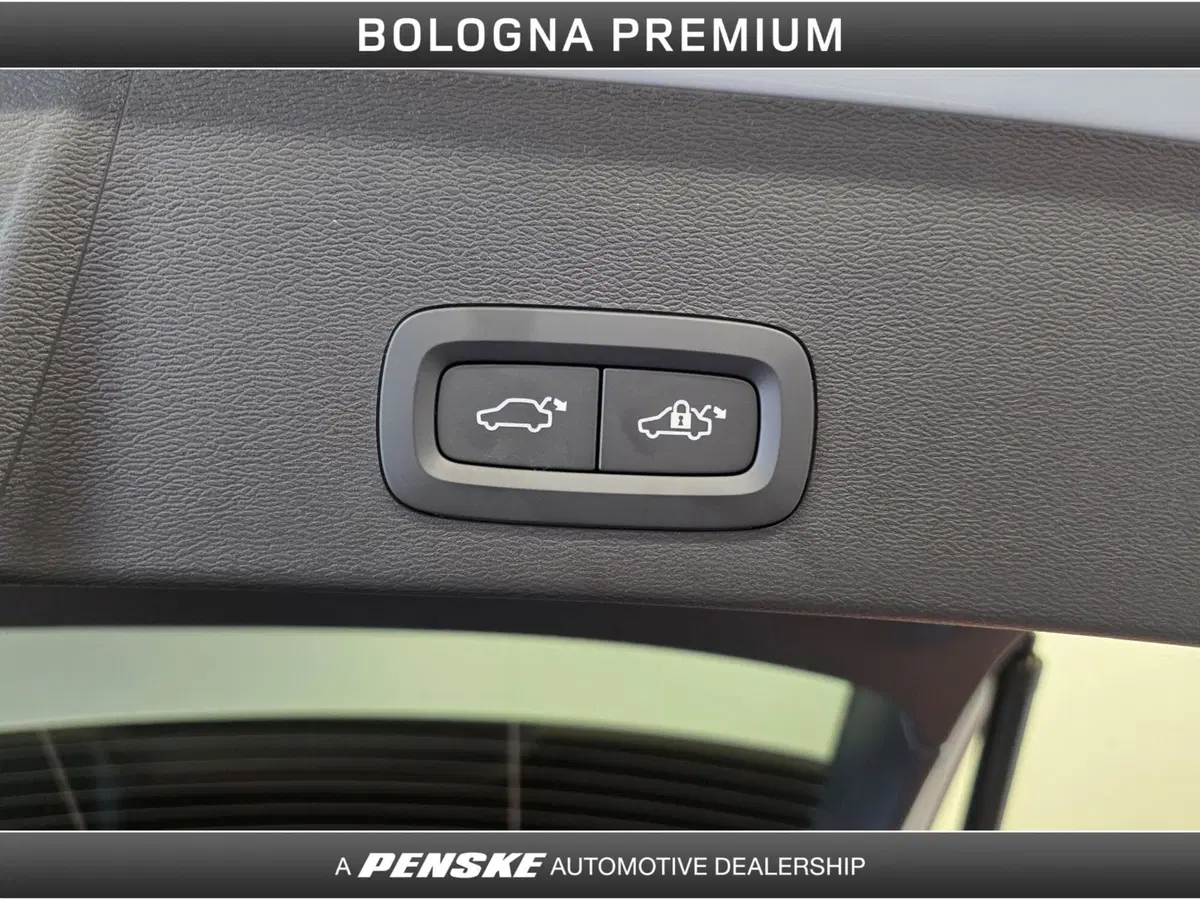 Volvo XC40 usata a Bologna (11)