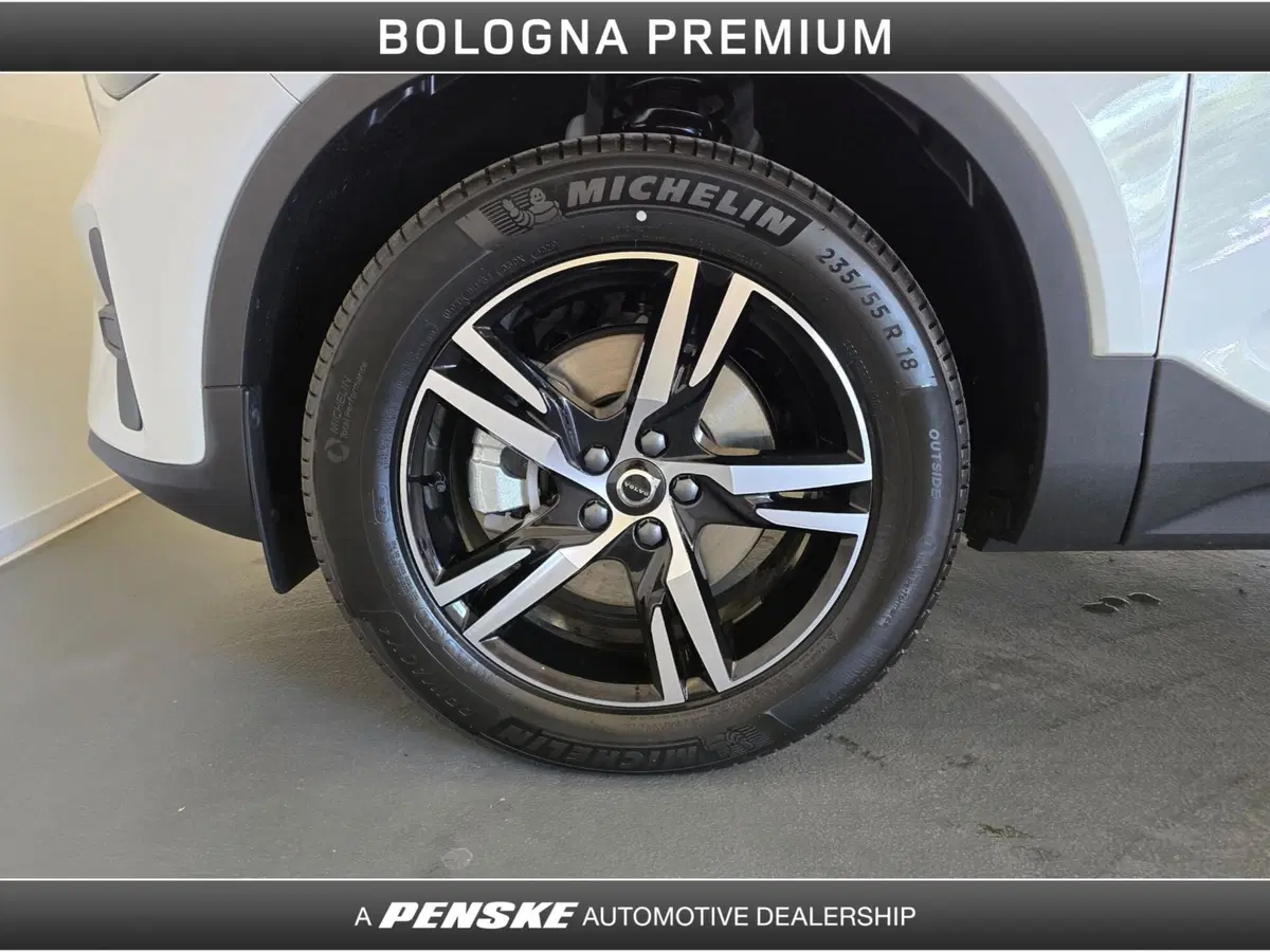 Volvo XC40 usata a Bologna (9)