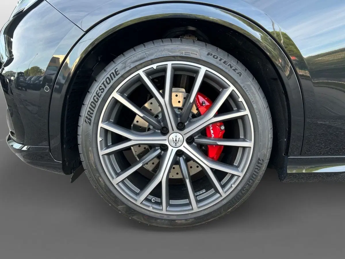 Maserati Grecale usata a Ancona (17)