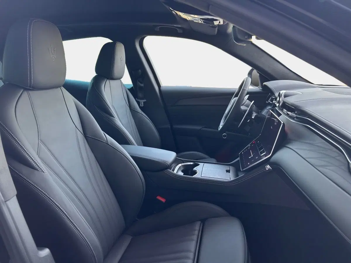 Maserati Grecale usata a Ancona (6)
