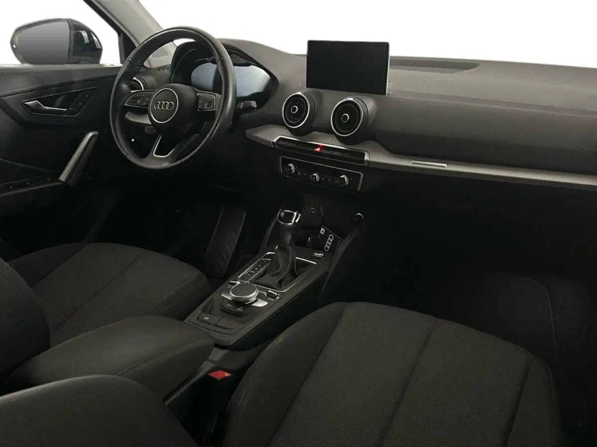 Audi Q2 usata a Napoli (10)