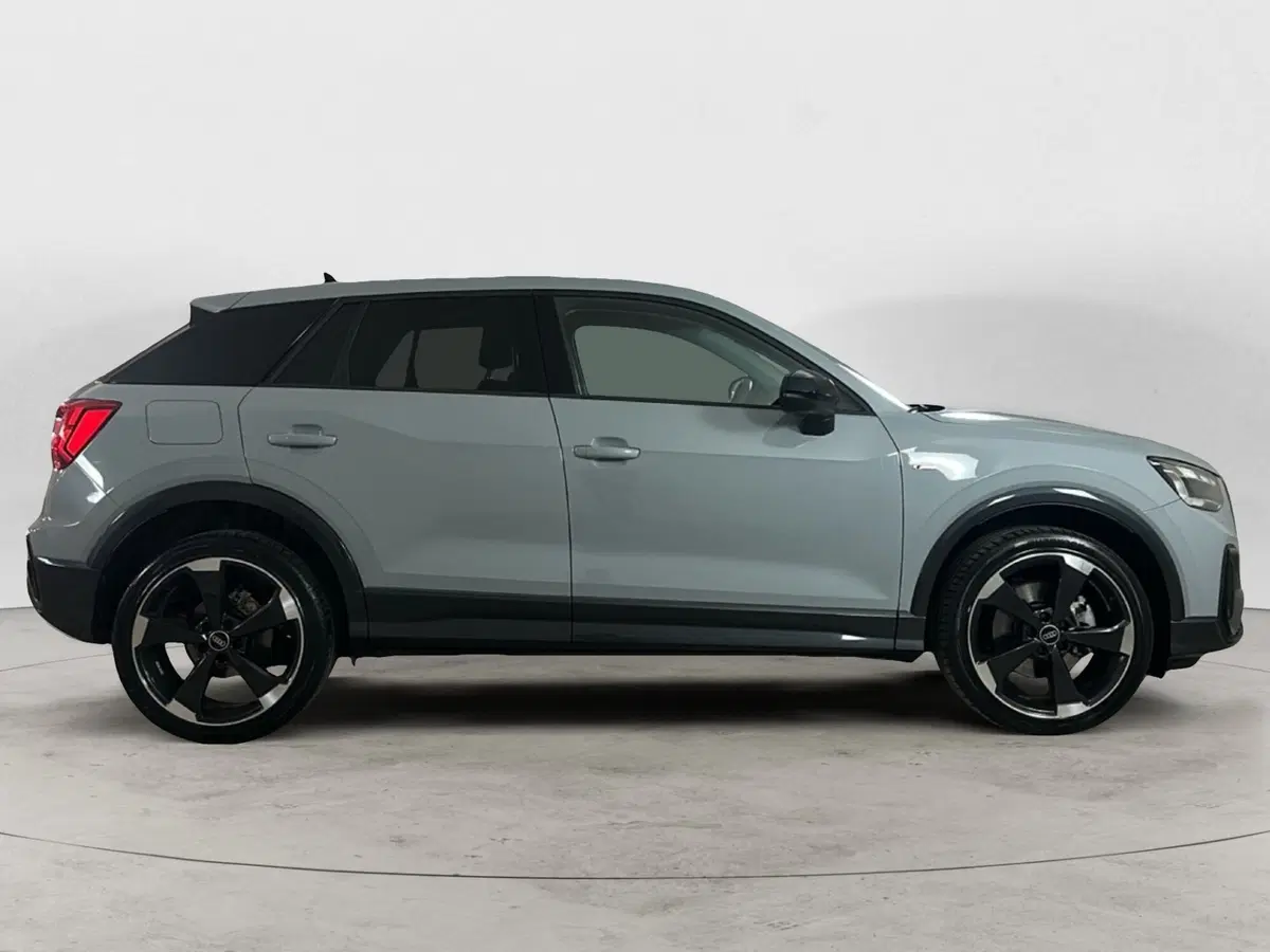 Audi Q2 usata a Napoli (5)