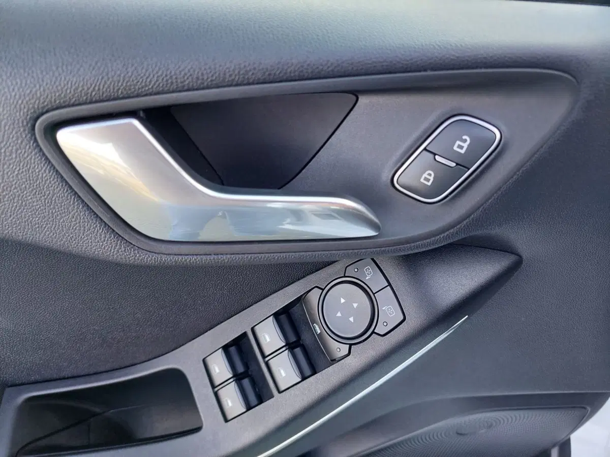 Ford Kuga usata a Treviso (9)