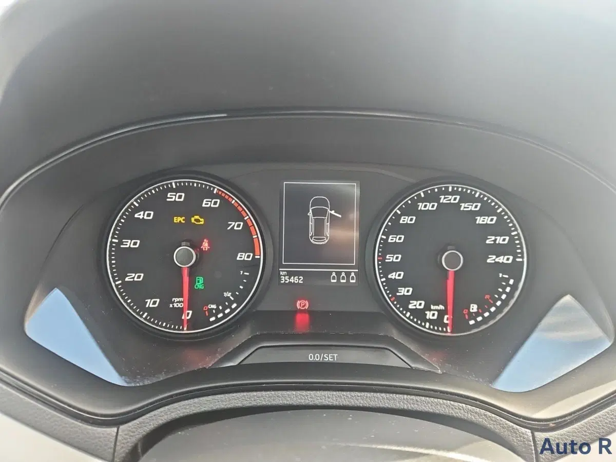 SEAT Arona usata a Potenza (11)