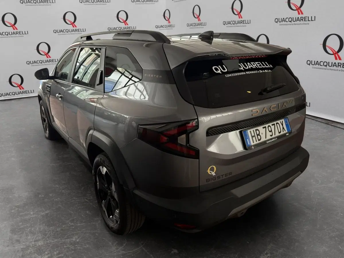 Dacia Bigster usata a Milano (7)