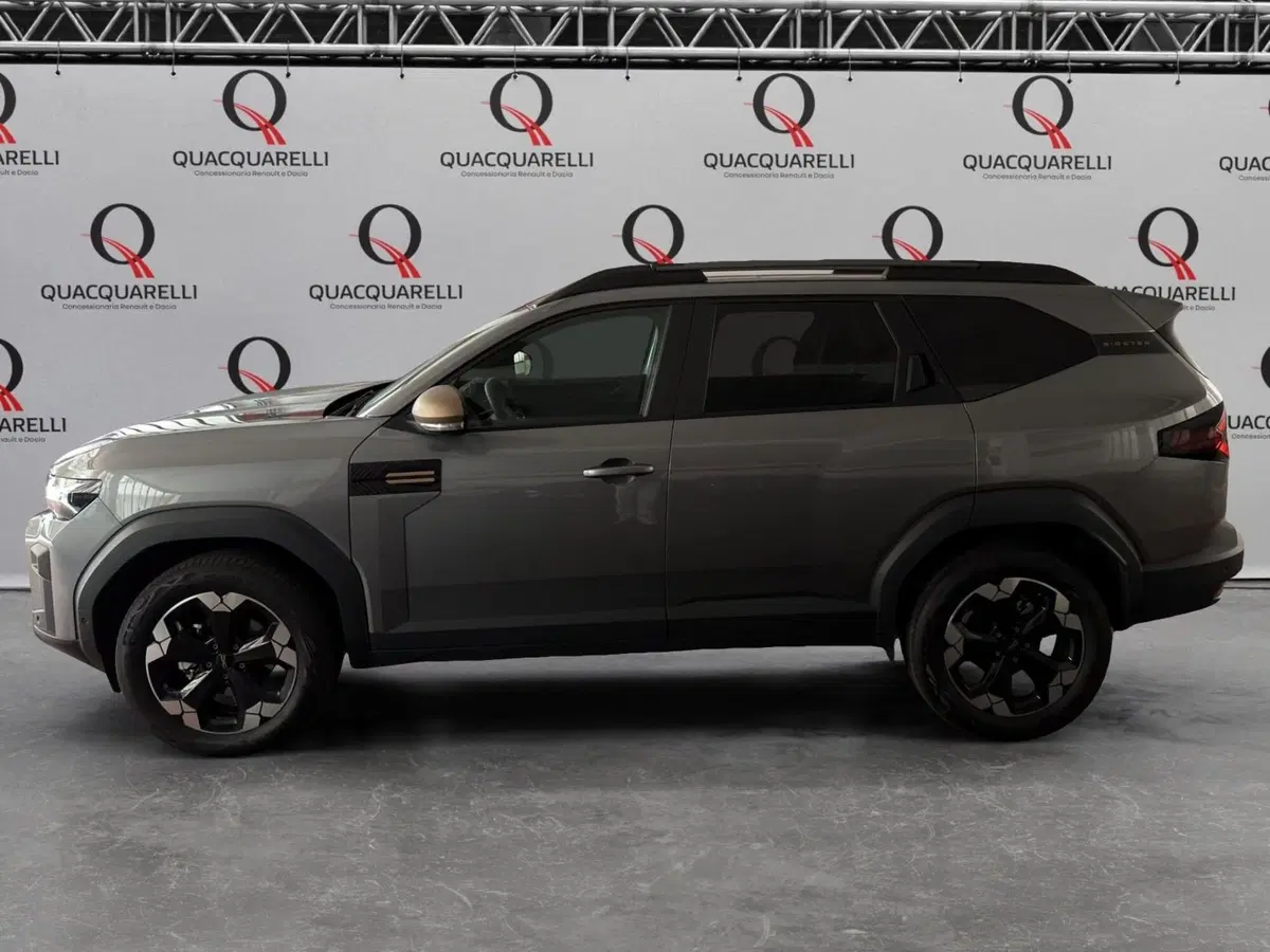 Dacia Bigster usata a Milano (8)