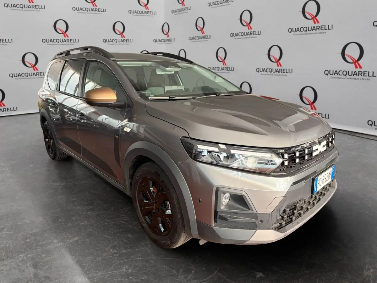Dacia Jogger usata a Milano (3)