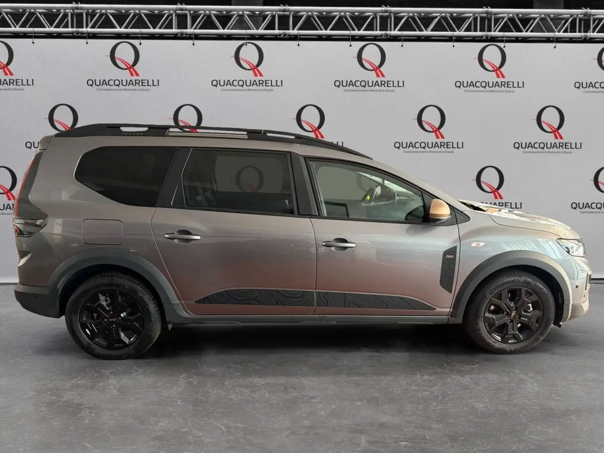 Dacia Jogger usata a Milano (4)