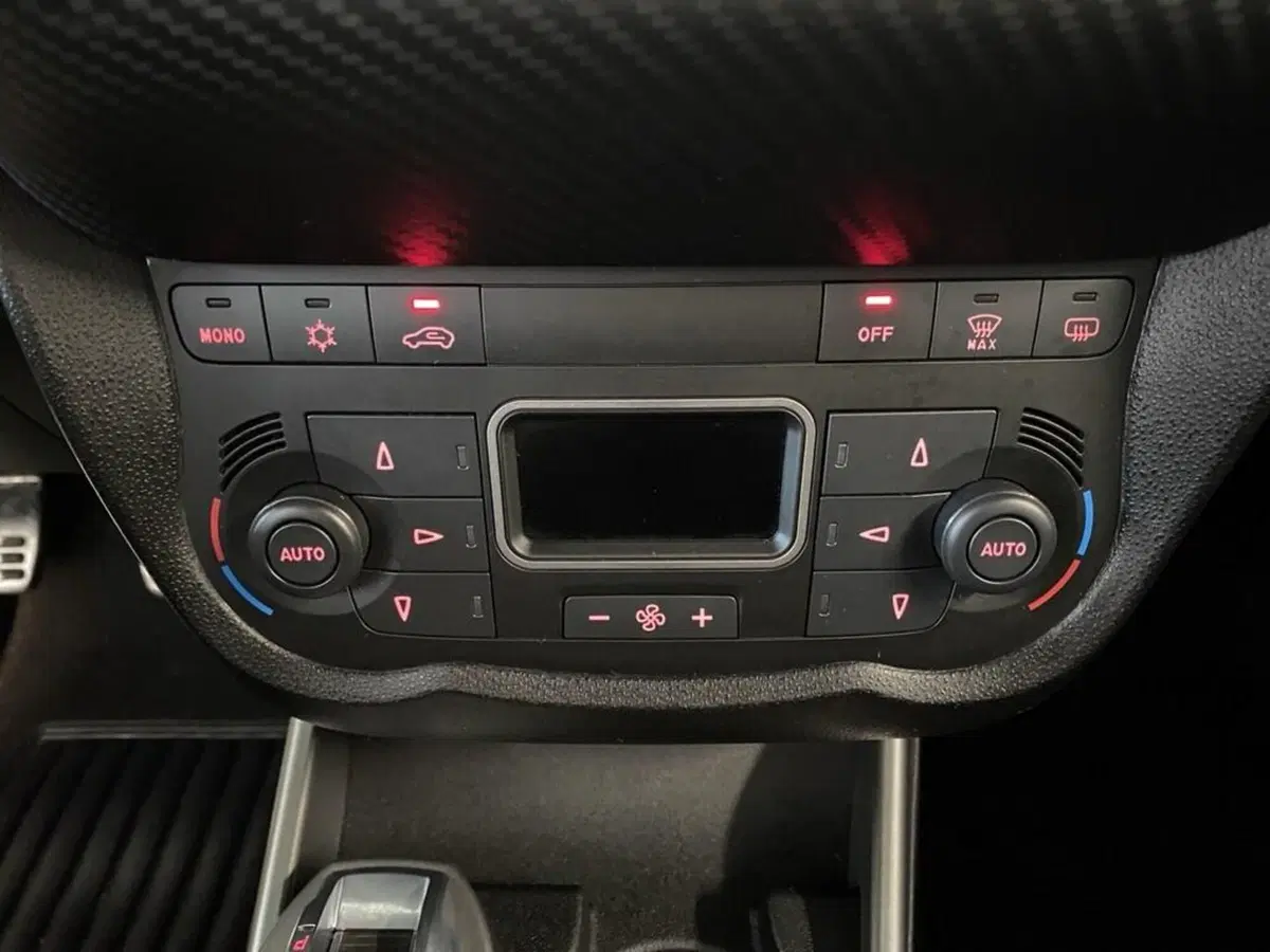 Alfa Romeo MiTo usata a Torino (10)