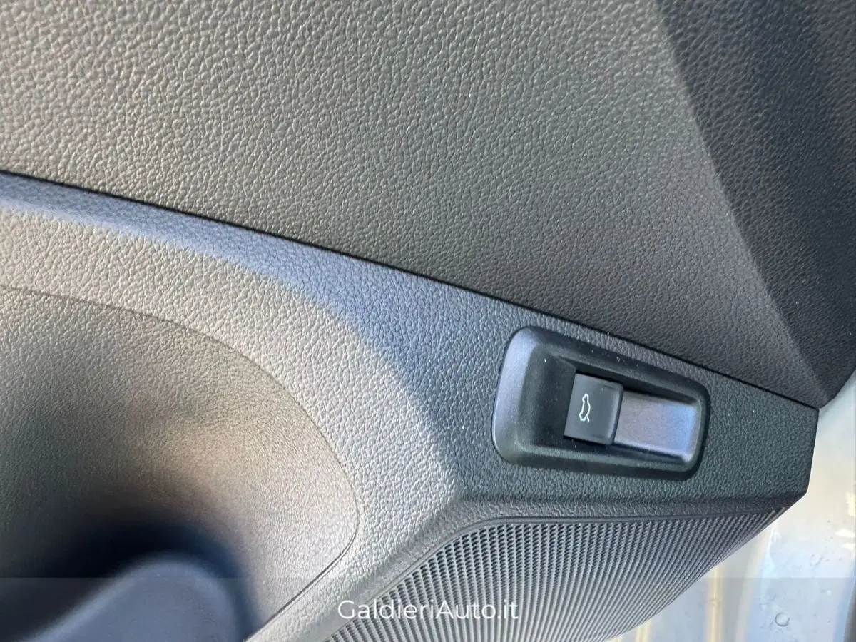 Skoda Kamiq nuova a Salerno (19)