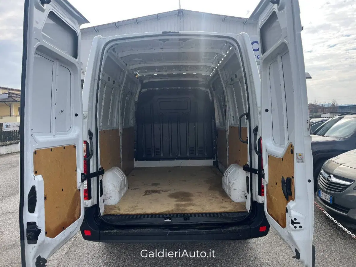Renault Master Furgone usata a Salerno (6)