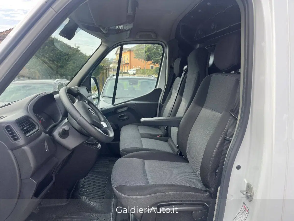 Renault Master Furgone usata a Salerno (8)