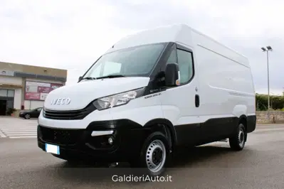 Iveco Daily Furgone 35 S12 V H2 3520 del 2018 usata a Fisciano