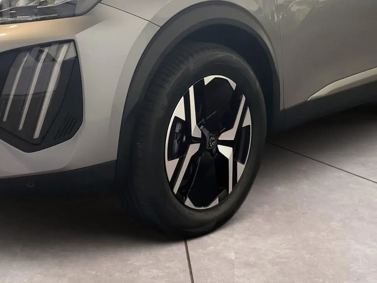 Peugeot 2008 nuova a Torino (15)