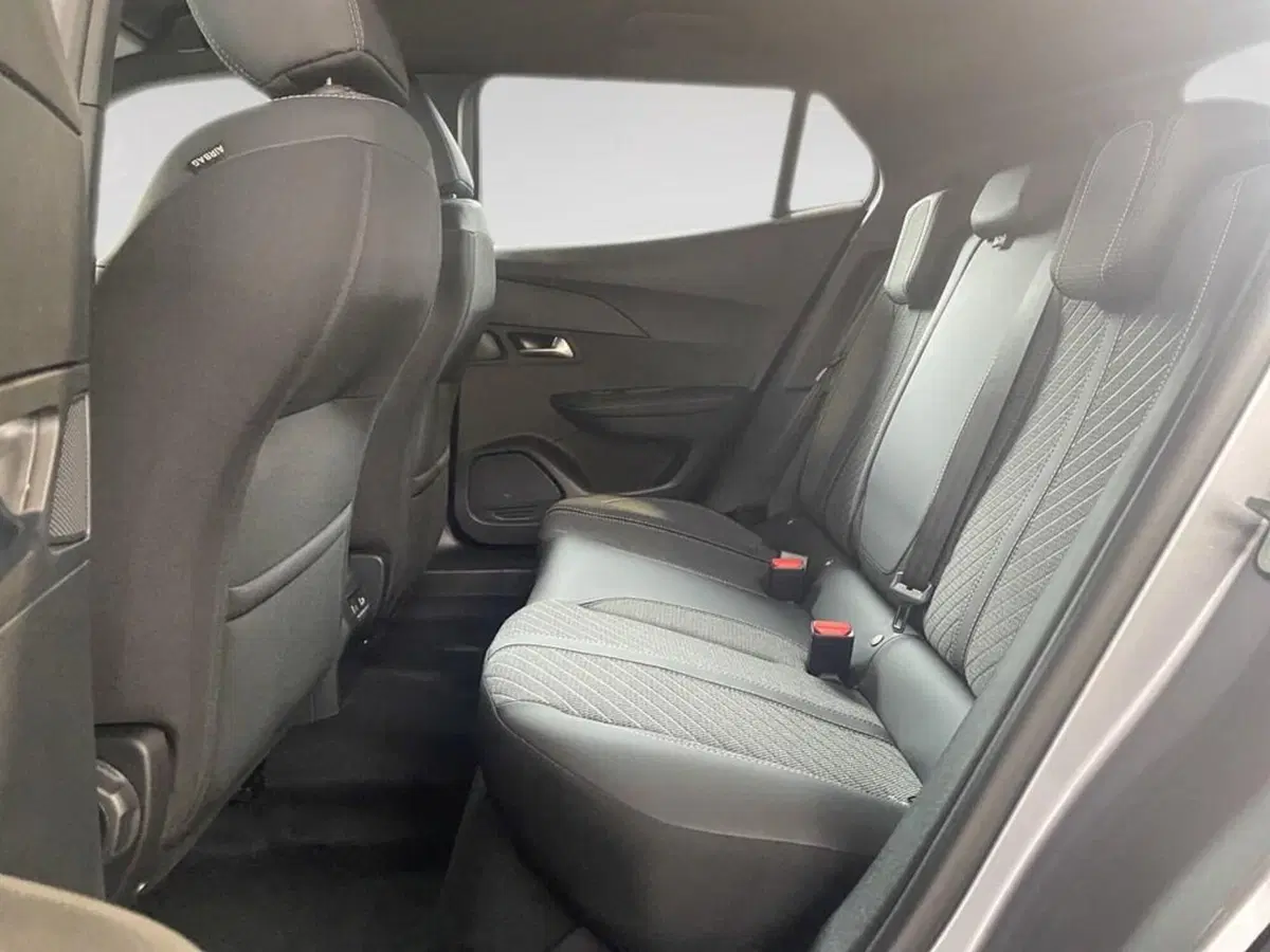 Peugeot 2008 nuova a Torino (8)