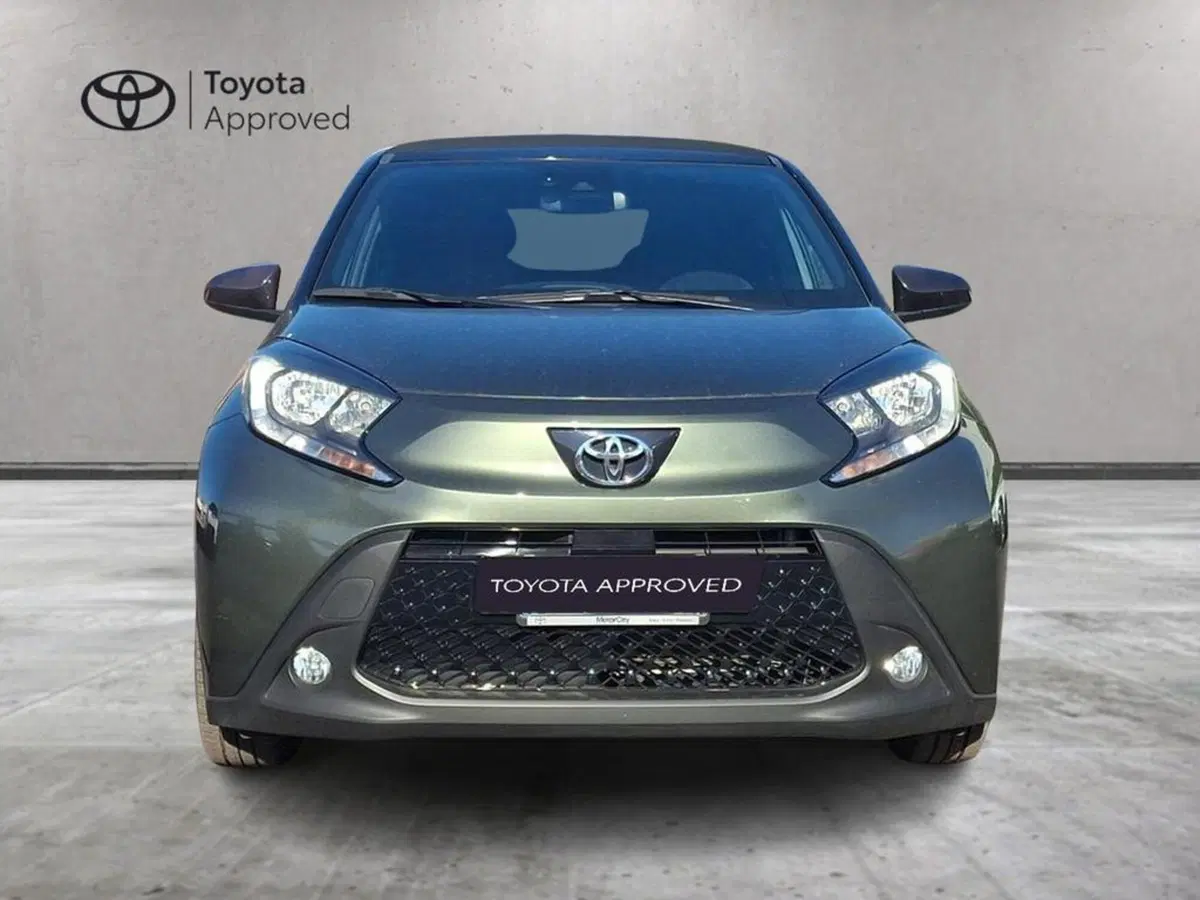 Toyota Aygo X usata a Roma (13)