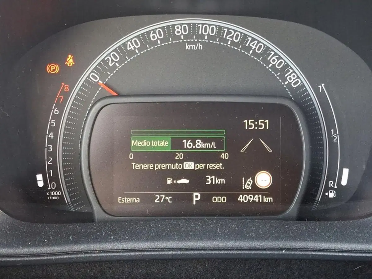 Toyota Aygo X usata a Roma (9)