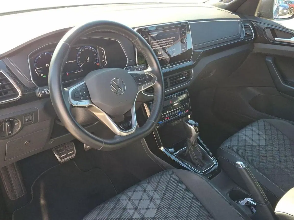 Volkswagen T-Cross usata a Roma (6)