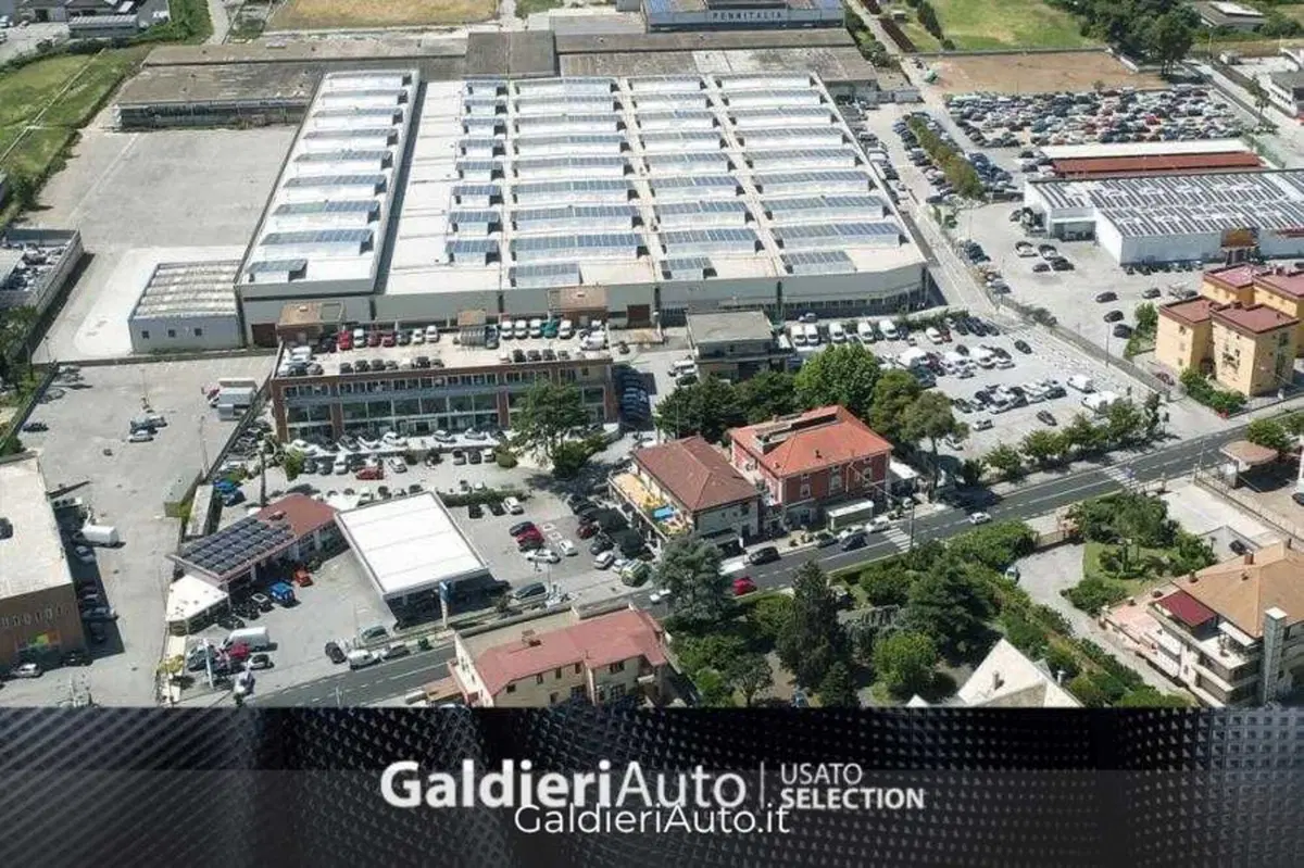 Iveco Daily Furgone usata a Salerno (15)