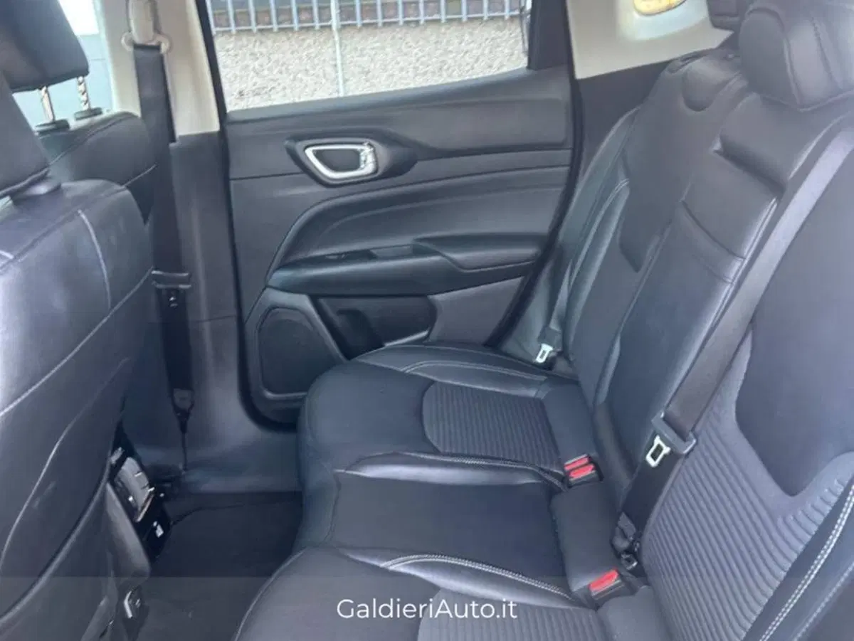 Jeep Compass usata a Salerno (16)