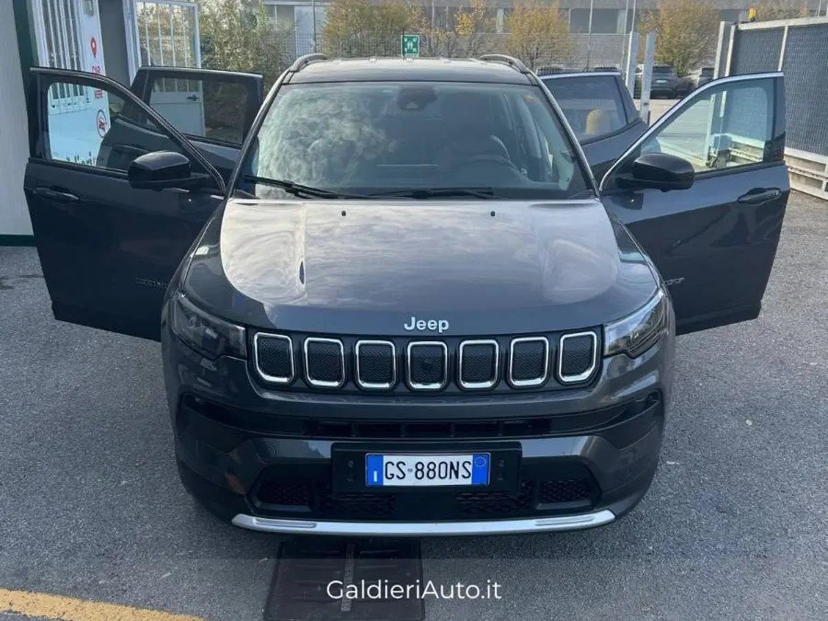 Jeep Compass usata a Salerno (19)